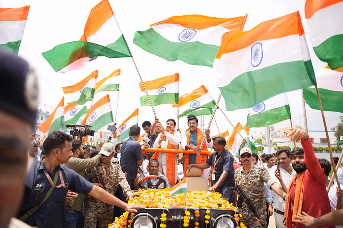 मध्यप्रदेश में स्वतंत्रता दिवस से पहले स्वच्छता और देशभक्ति का अनोखा संगम: शुरू हुआ ‘हर घर तिरंगा, हर घर स्वच्छता अभियान