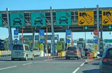 1 अप्रैल से नेशनल हाईवे पर लागू होगा नया नियम, Cash से नहीं; UPI या FASTag से आगे बढ़ेगी गाड़ी