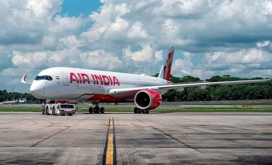 भोपाल विमानतल पर एयर इंडिया की उड़ान में 45 मिनट देरी, यात्री परेशान, शिवराज सिंह के कारण देरी का ओएसडी ने खंडन किया!