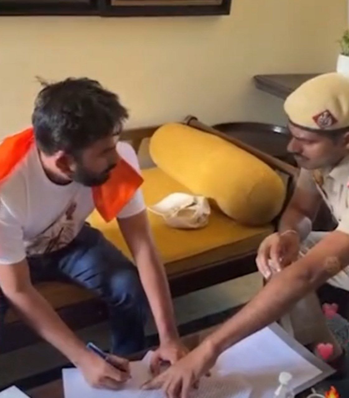 अभिजीत दीपके को हिरासत में लेने पर सीजेपी का बयान, ‘तिरंगा तो लहराकर रहेंगे!