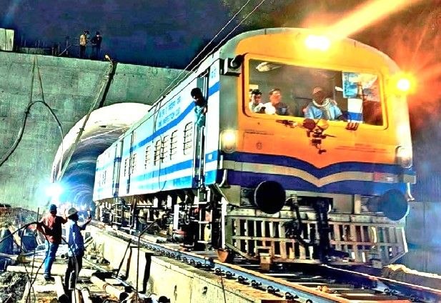 टीही टनल में टावर वैगन का सफल परीक्षण, इंदौर-धार रेल सेवा शुरू होने की उम्मीद